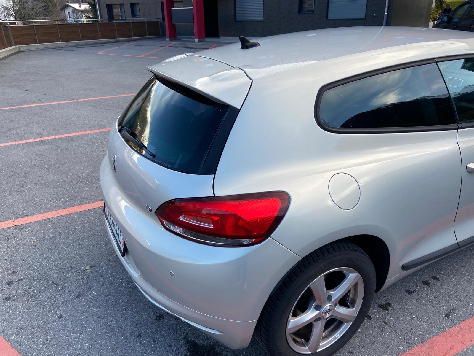 VW Scirocco vue arrière trois-quarts
